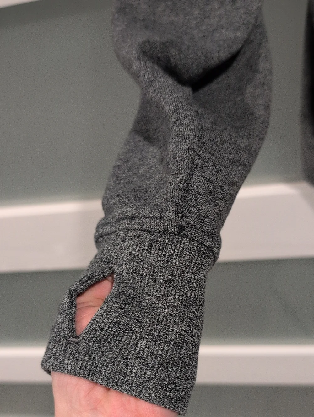 Lululemon Scuba Hoodie - Picture 5 of 6